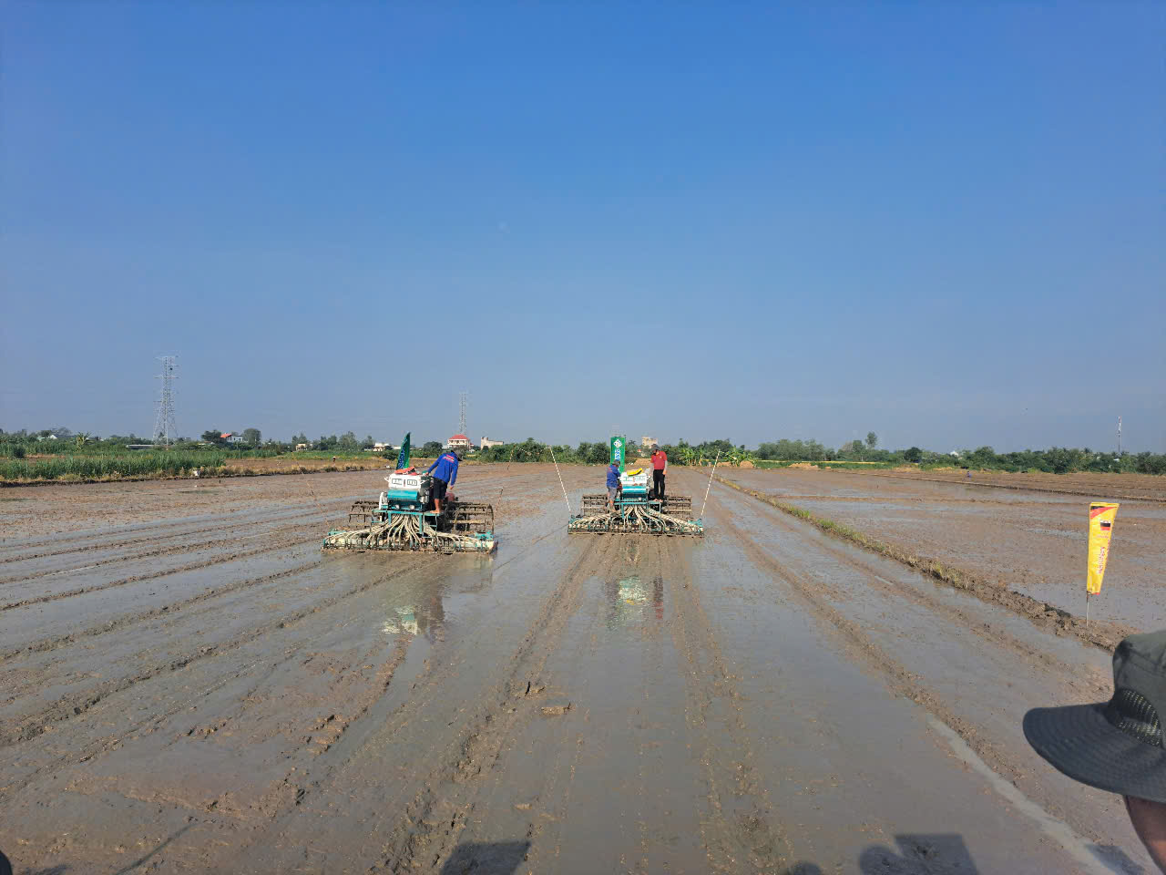 Quá trình triển khai các thiết bị nông nghiệp xanh